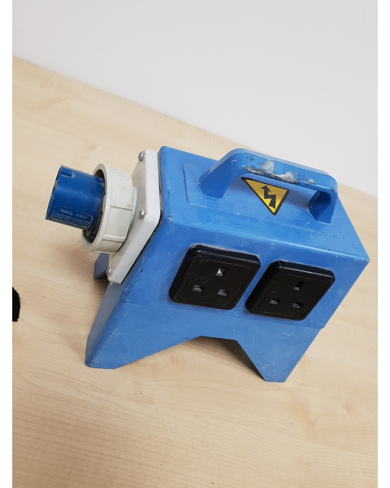 Hire or rent 16a - 13a Splitter - Outputs 4 x 13a