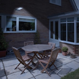 Lyyt Solar LED Motion Sensor Security Light Black