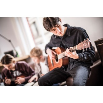 Chord Sapele compact acoustic guitar