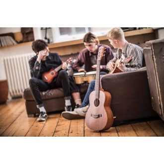 Chord Sapele compact acoustic guitar