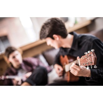 Chord Sapele compact acoustic guitar