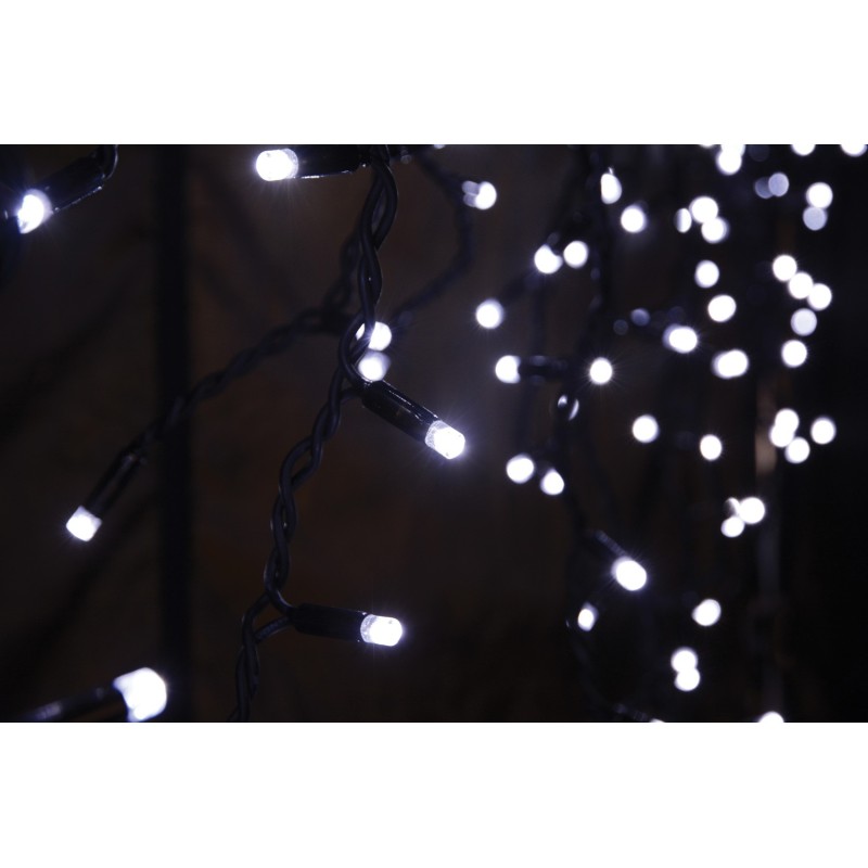 Lyyt 180LED Outdoor Static Icicle Light CW